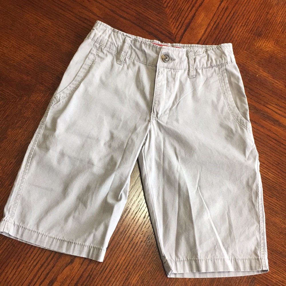 ARIZONA JEANS Boys gray shorts!!